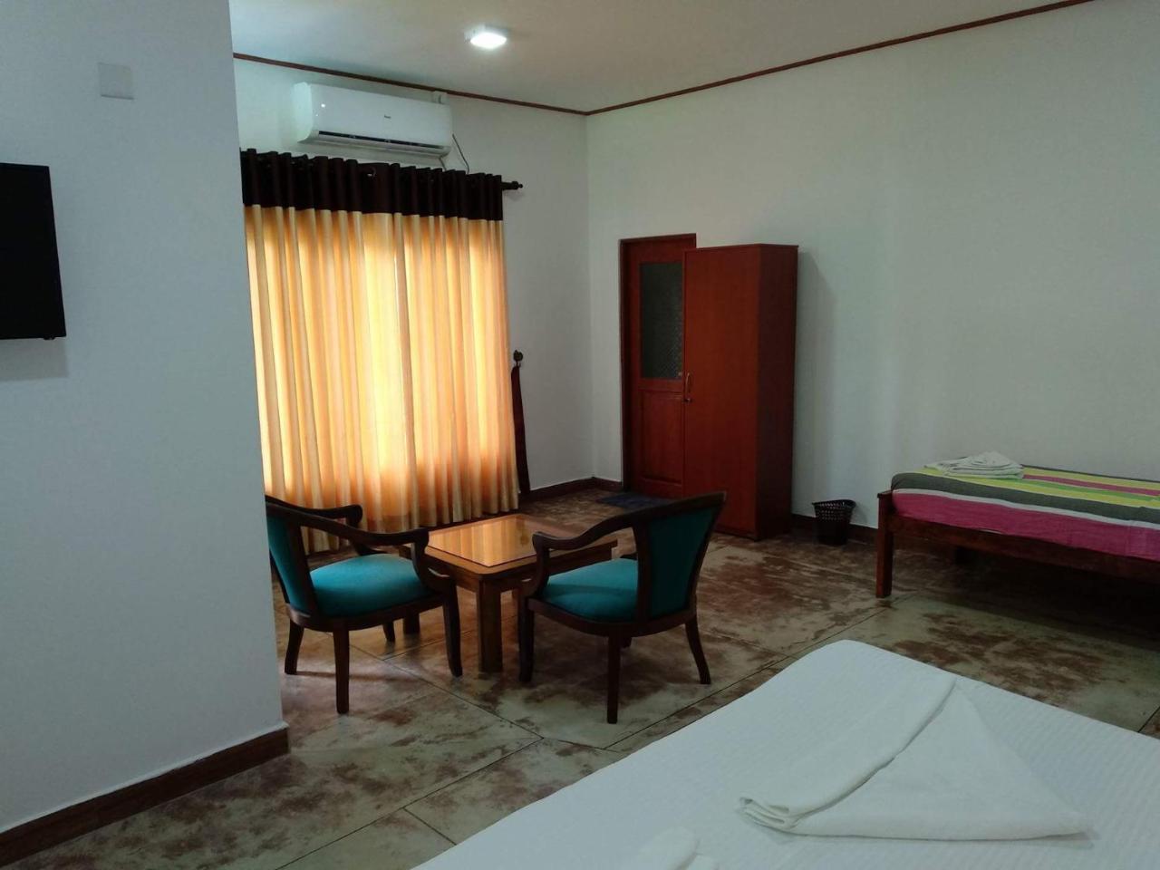 Bed and Breakfast Ocean Gate Negombo Exterior foto