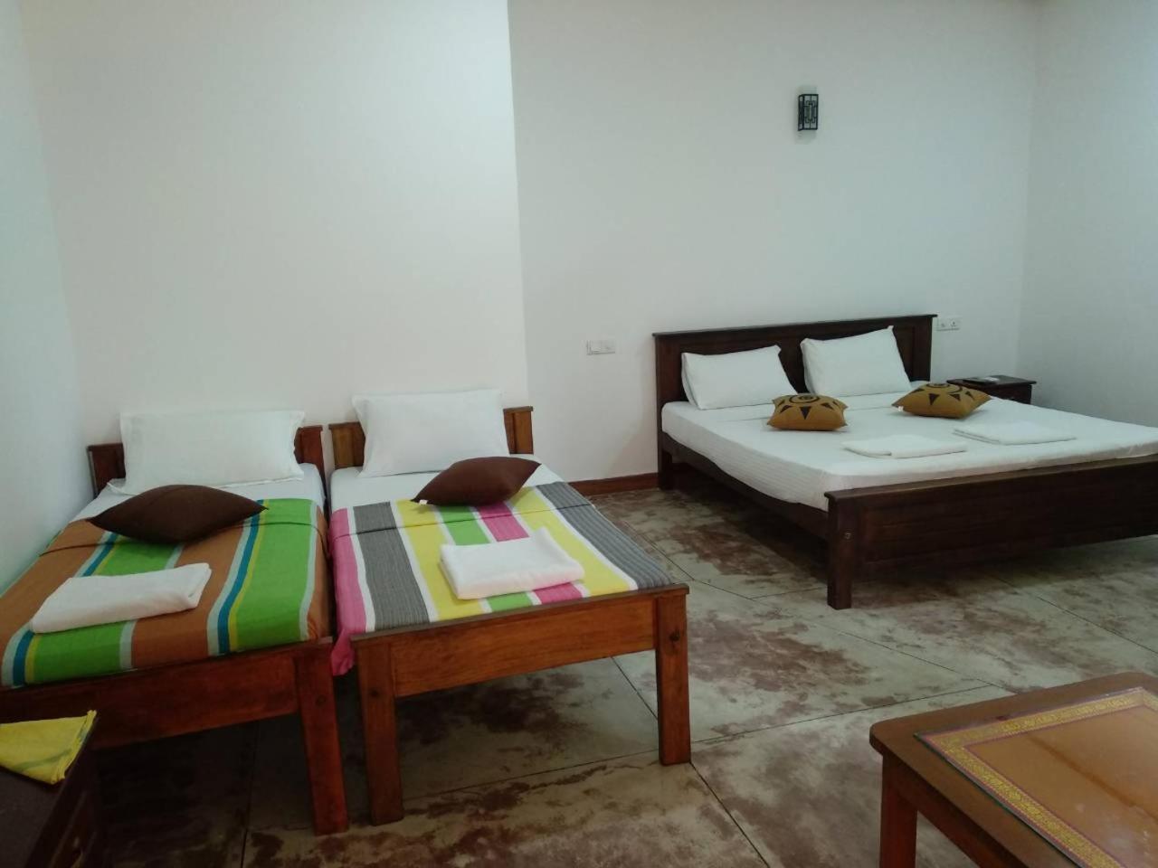 Bed and Breakfast Ocean Gate Negombo Exterior foto